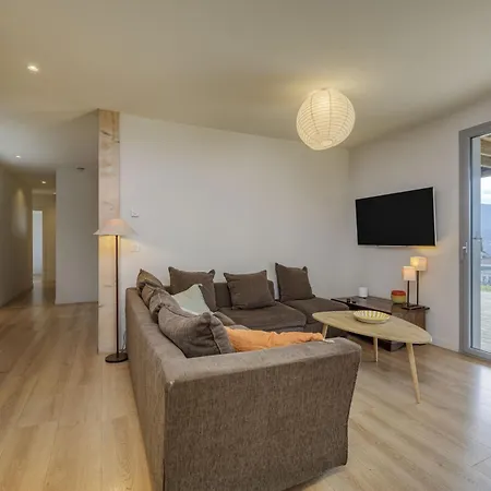 Villa Wooden 4