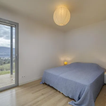 Villa Wooden 4 *