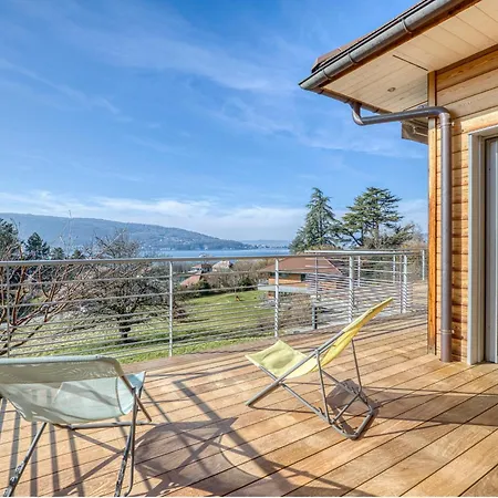 Villa Wooden 4 *