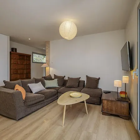 Villa Wooden 4